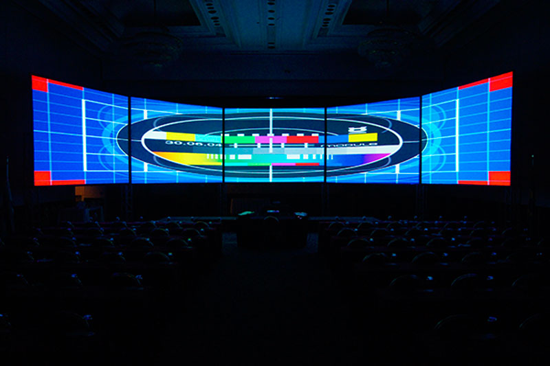 Mad station Mapping edge blending 360°